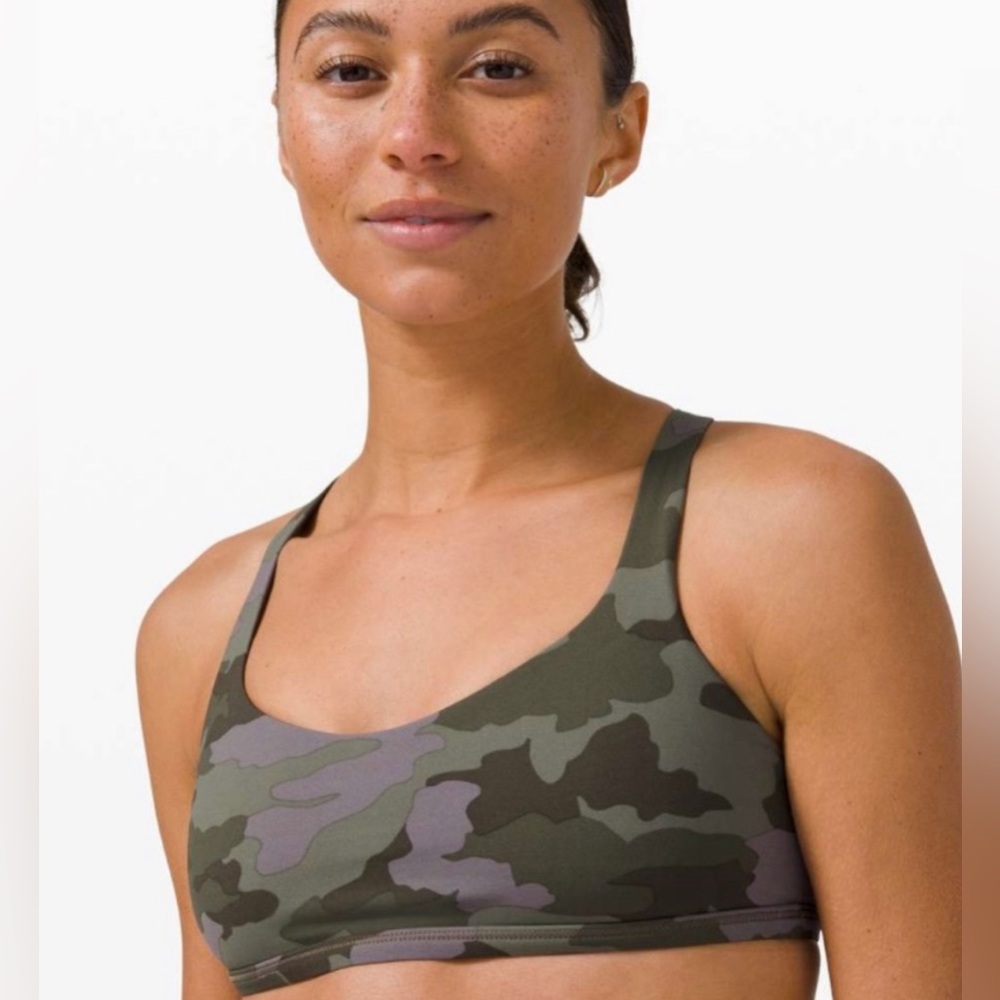 Lululemon Free to Be bra size 6